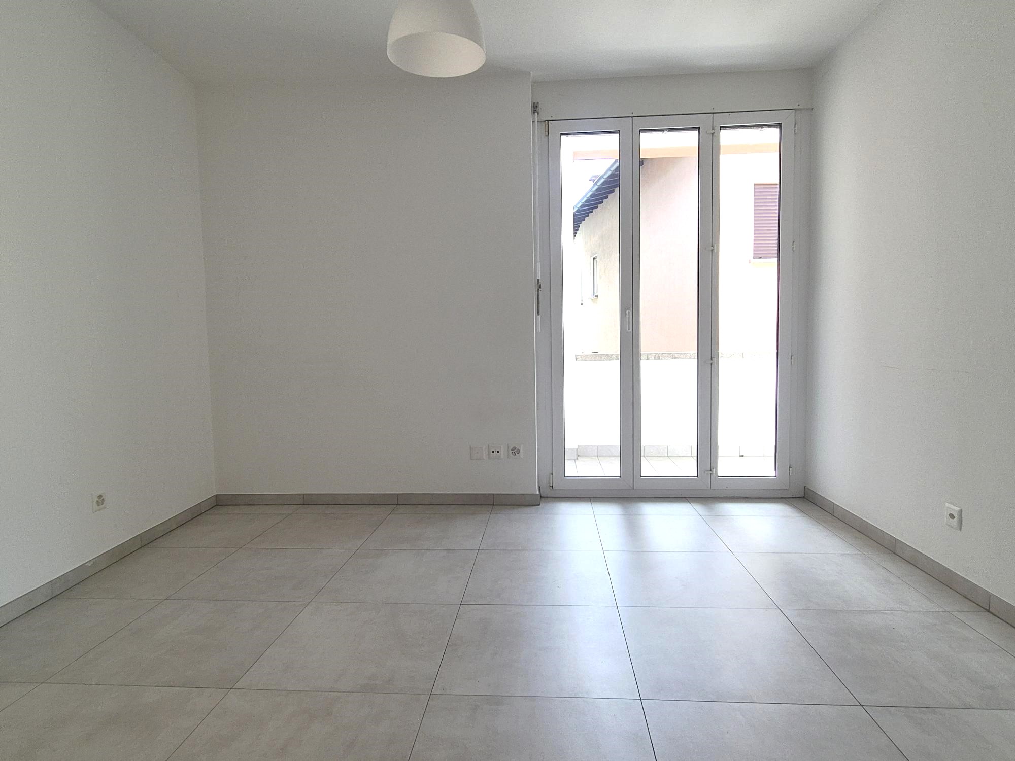 3 Via Lugano, Ponte Tresa, 6988, 2 Stanze da Letto Stanze da Letto, 3.5 Stanze Stanze,1 BagnoBathrooms,Appartamento,Affitto,Via Lugano ,1,1214