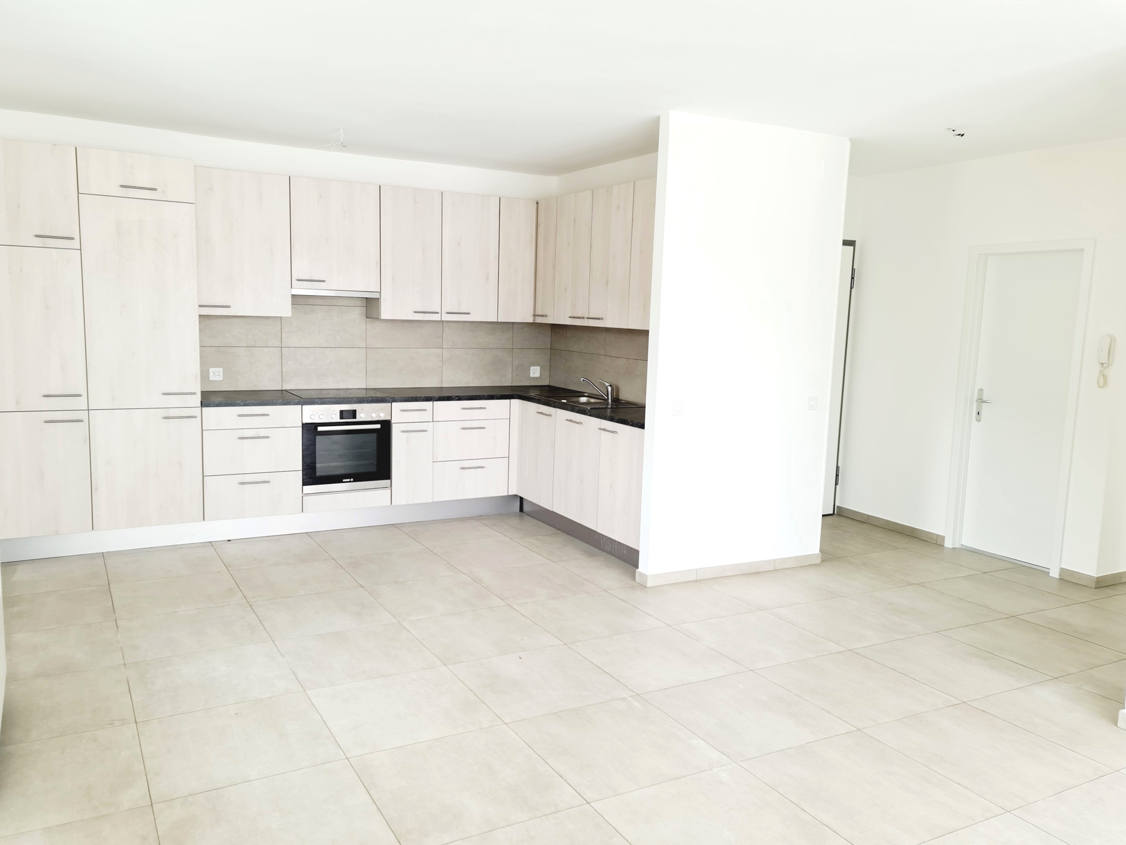 18 Via Odescalchi, 3 Stanze da Letto Stanze da Letto, 4.5 Stanze Stanze,2 BathroomsBathrooms,Appartamento,Affitto,Via Odescalchi,3,1215