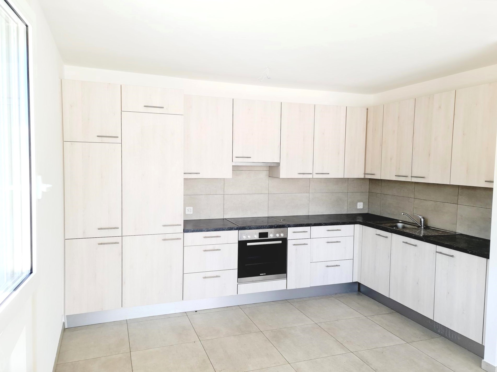18 Via Odescalchi, 3 Stanze da Letto Stanze da Letto, 4.5 Stanze Stanze,2 BathroomsBathrooms,Appartamento,Affitto,Via Odescalchi,3,1215